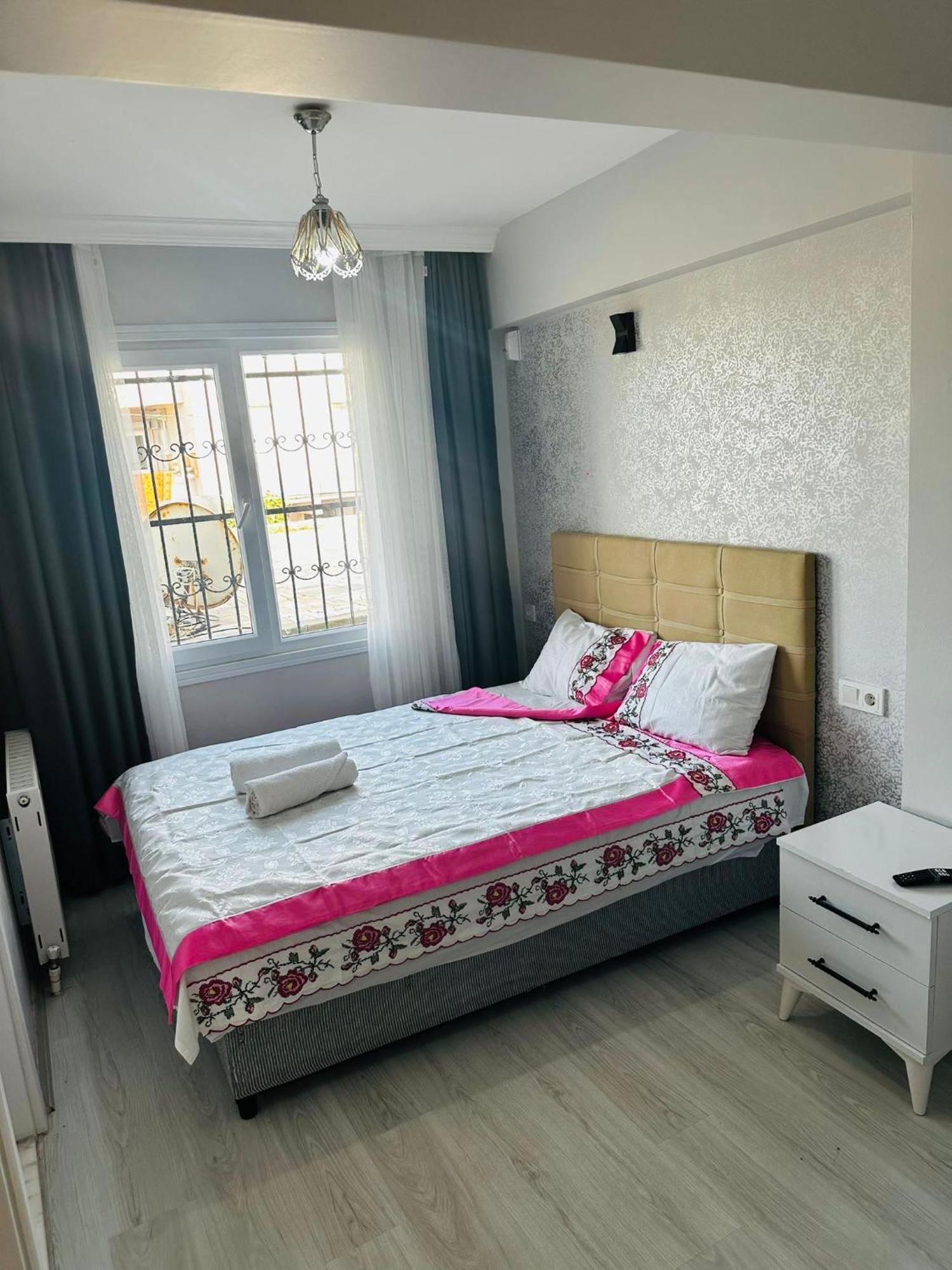Airport Black Sea Hotel & Restaurant Arnavutkoy Екстериор снимка